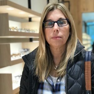 Meet your Posher, Laura